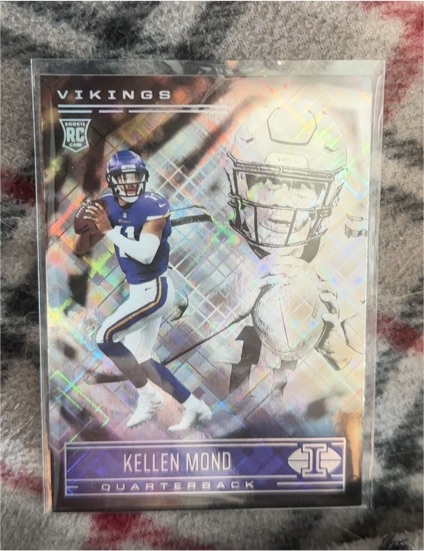 2021 Panini Illusions #Kellen Mond Rookie Card — front