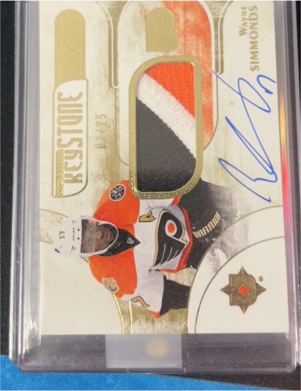 2016-17 Upper Deck Ultimate Collection Keystone Fabrics #KF-WS Wayne Simmonds — front