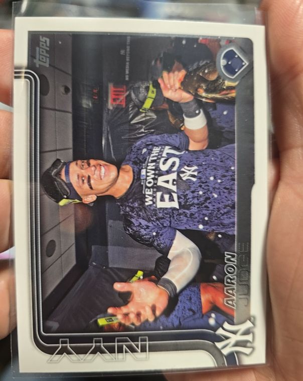 2025 Topps Series 1 #CTB-5 Aaron Judge — front