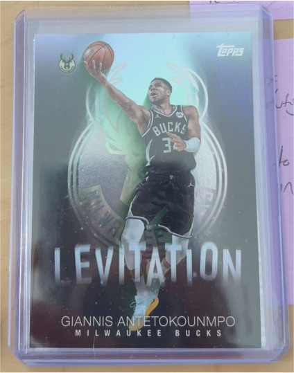 2025-26 Topps Basketball #L-5 Giannis Antetokounmpo Levitation — front