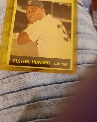 1964 Topps #100 Elston Howard — front