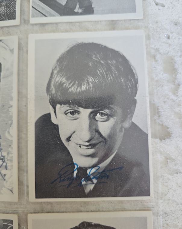 1964 Topps Beatles Black & White #6 Ringo Starr — front