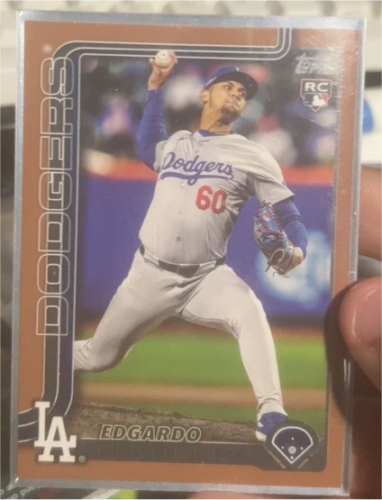 2025 Topps Chrome #71 Edgardo Henriquez — front