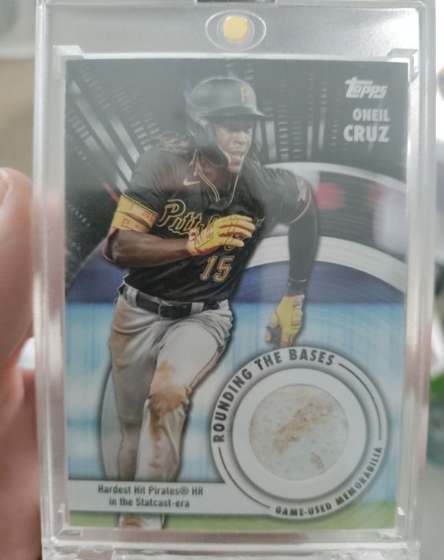 2024 Topps Series 2 Rounding the Bases Relic #RTB-OCR Oneil Cruz — front