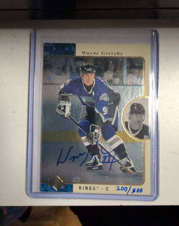 1994 Upper Deck Wayne Gretzky #50 — front