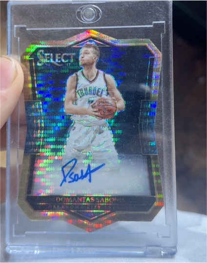 2016-17 Panini Select Die-Cut Rookie Autographs Domantas Sabonis #1 — front