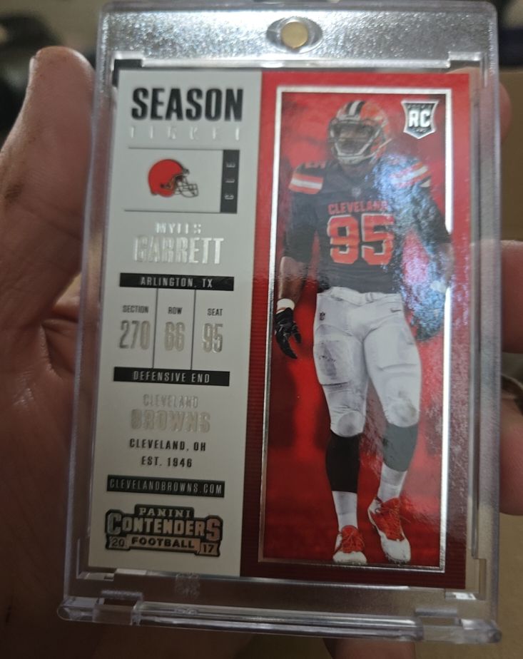 2017 Panini Contenders Season Ticket #44 Myles Garrett — front