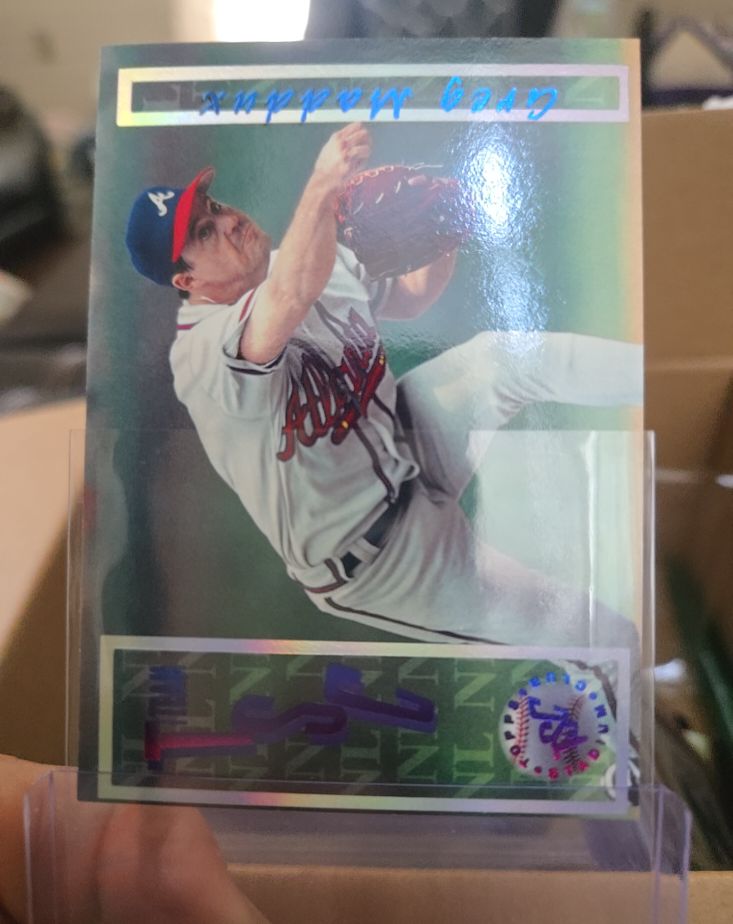 1994 Fleer #1 Greg Maddux — front