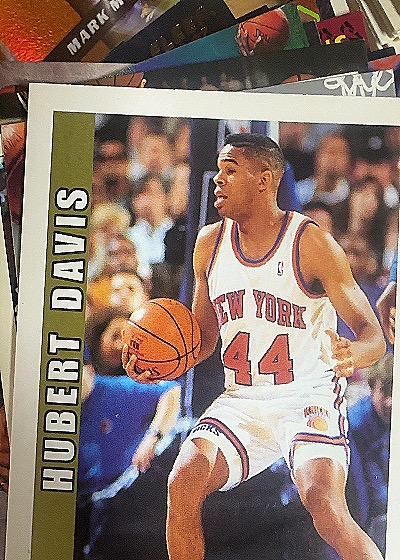1987-88 Fleer #44 Hubert Davis — front