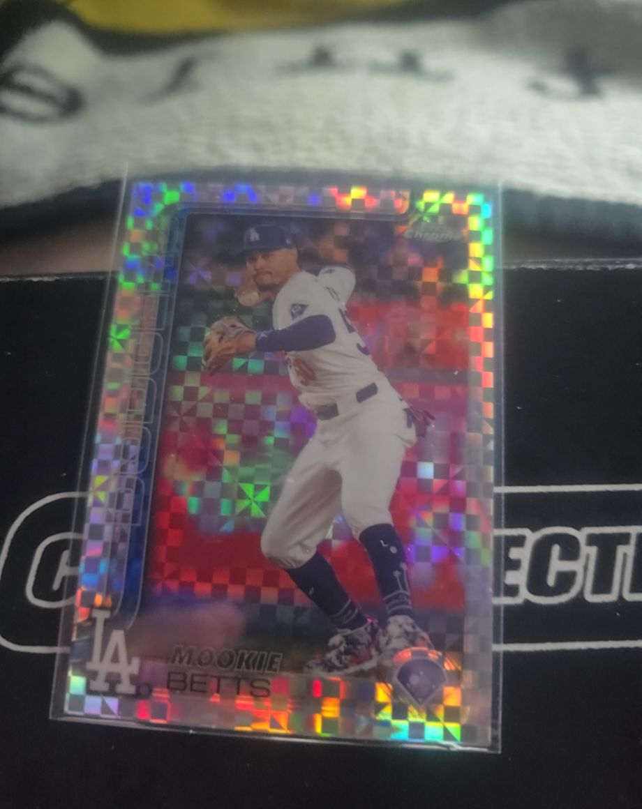 2025 Topps Chrome #50 Mookie Betts — front