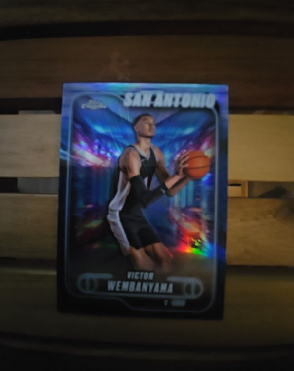 2024-25 Topps Chrome #193 Victor Wembanyama — front