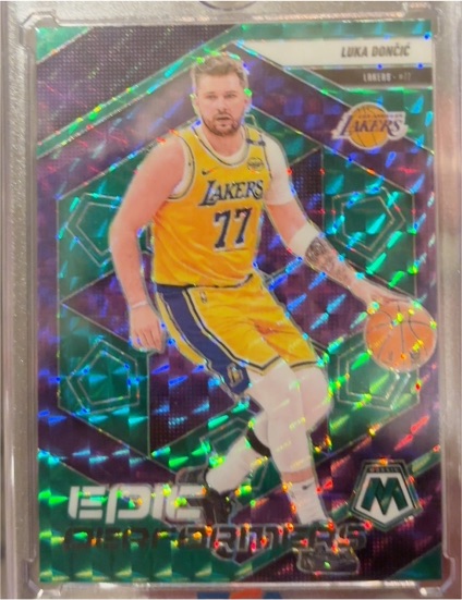 2024-25 Panini Mosaic #10 Luka Doncic Epic Performers Green Prizm — front
