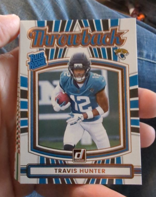 2025 Donruss Throwback #3 Travis Hunter — front