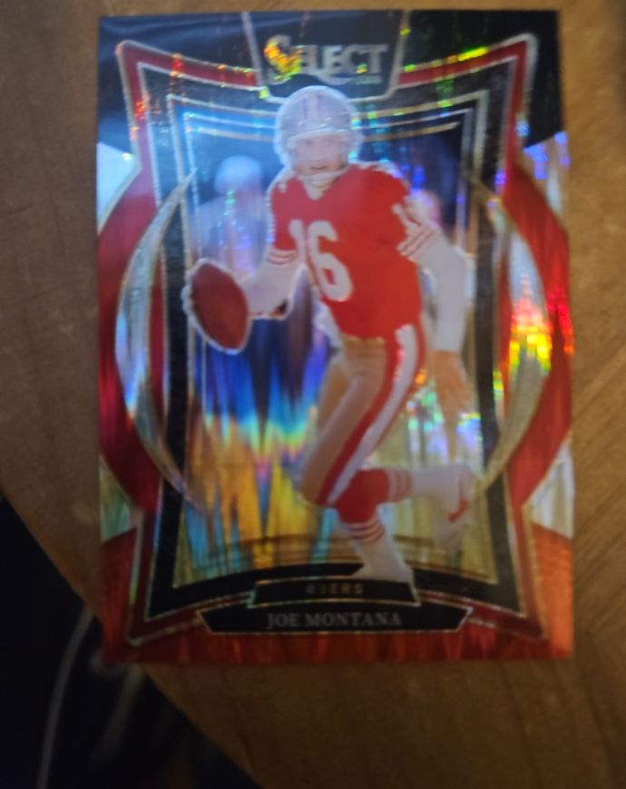 2024 Panini Select Concourse #70 Joe Montana — front