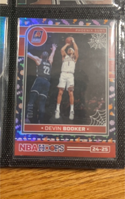 2024-25 Panini Hoops Haunted Hoops #90 Devin Booker — front