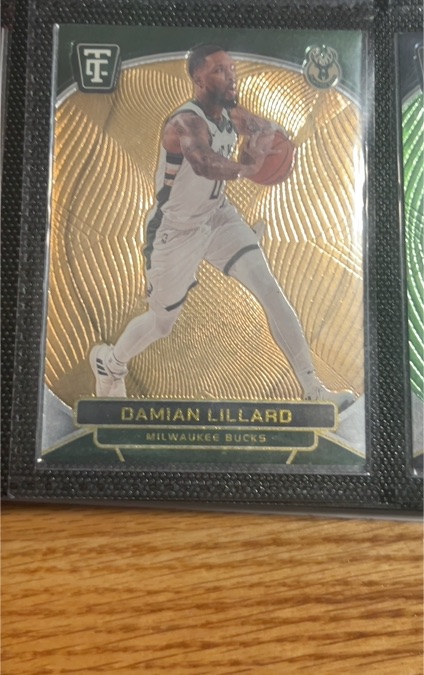 2024-25 Panini Totally Certified #17 Damian Lillard — front