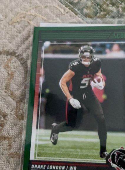 2024 Panini Score #15 Drake London — front