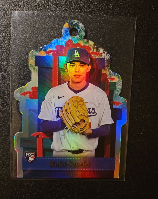 2025 Topps Holiday Present Die Cut Ornament #PO-1 Roki Sasaki — front