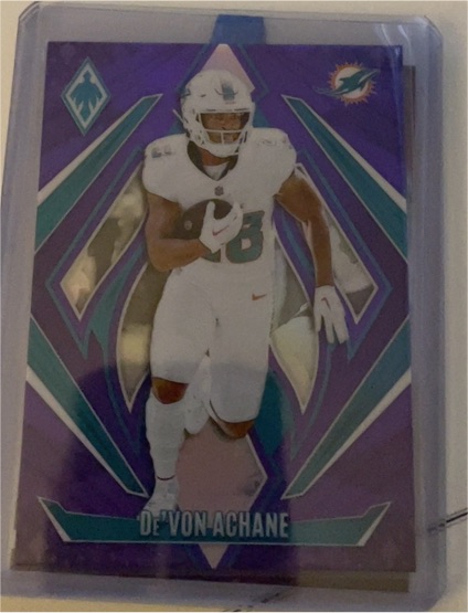 2024 Panini Phoenix #47 De'Von Achane Purple Fade — front