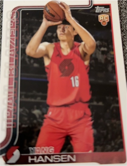 2025-26 Topps #216 Yang Hansen — front