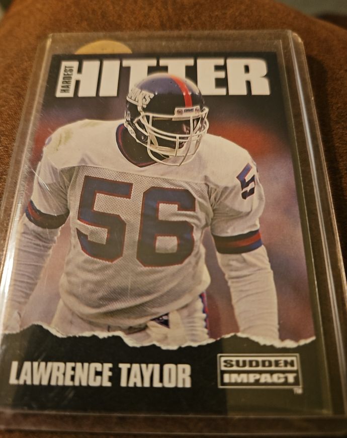 1992 SkyBox Impact #319 Lawrence Taylor — front
