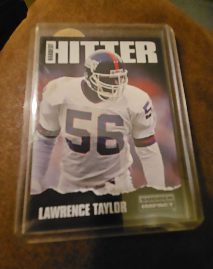 1992 SkyBox Impact #319 Lawrence Taylor — front
