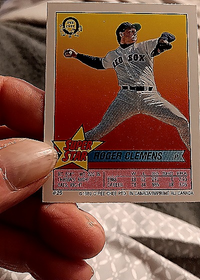 1989 O-Pee-Chee #25 Roger Clemens — front