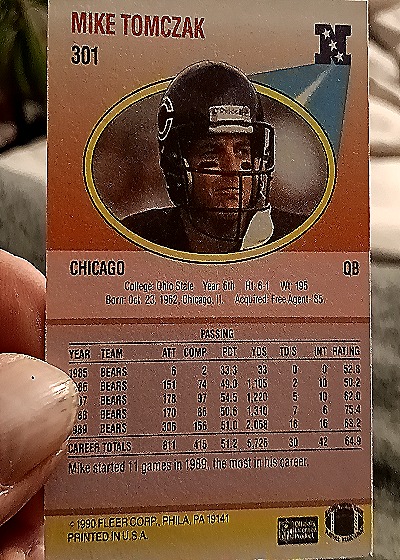1990 Fleer #301 Mike Tomczak — back