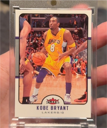 2006 Fleer #85 Kobe Bryant — front