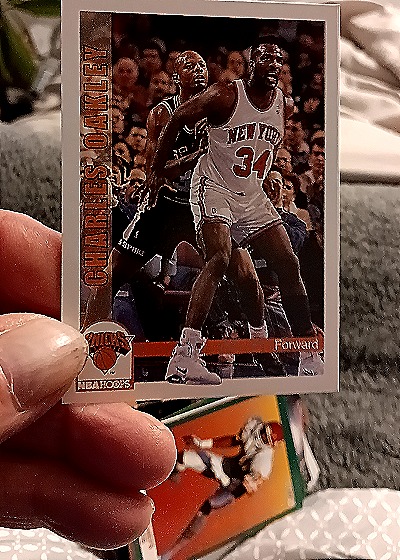 1994 Skybox #157 Charles Oakley — front