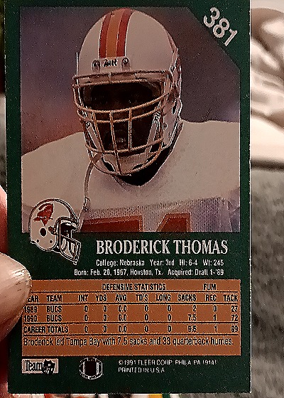 1991 Fleer #381 Broderick Thomas — back