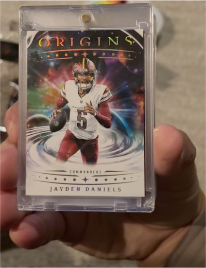 2025 Panini Origins #100 Jayden Daniels — front