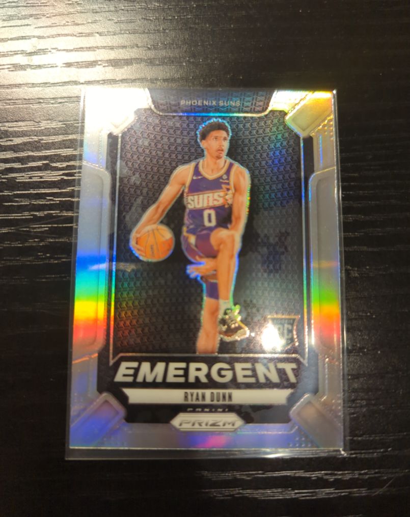 2024-25 Panini Prizm #22 Ryan Dunn Emergent — front
