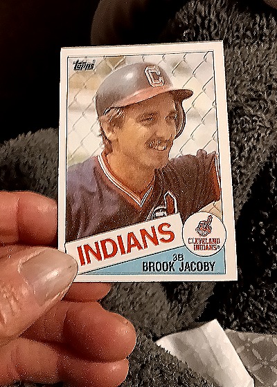 1985 Topps #327 Brook Jacoby — front