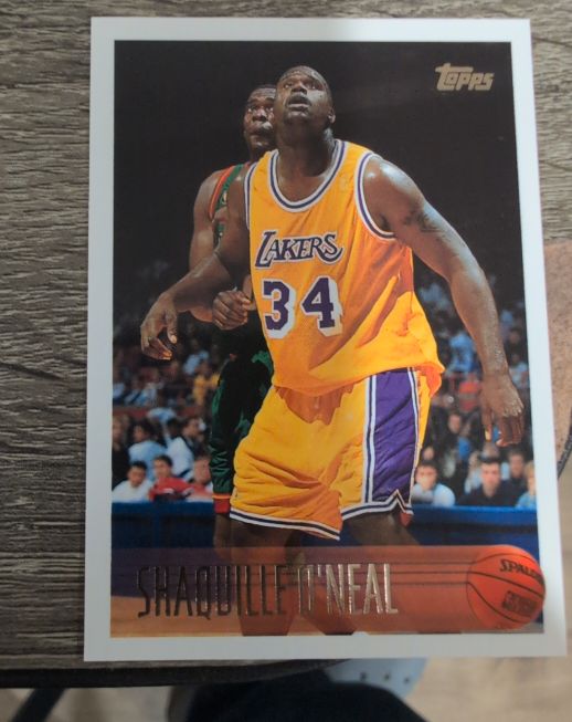1996-97 Topps #220 Shaquille O'Neal — front