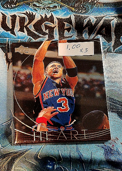 1993-94 Upper Deck #249 Derek Harper — front