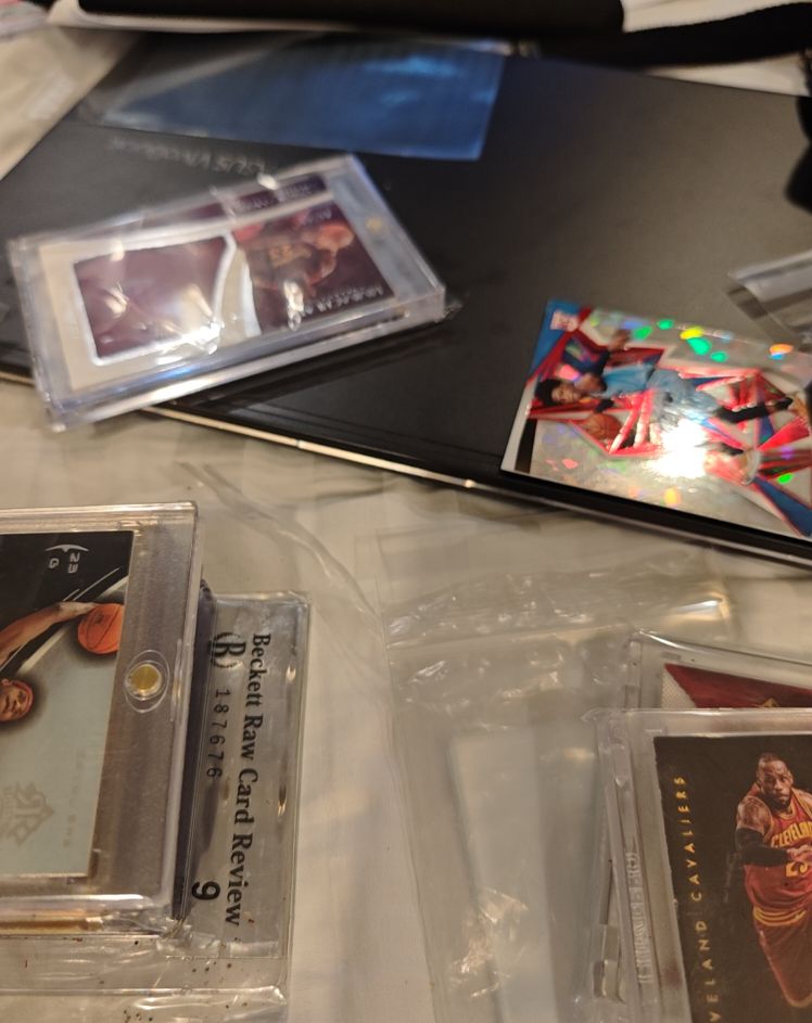 2003 Upper Deck LeBron James #111 Rookie Card — front