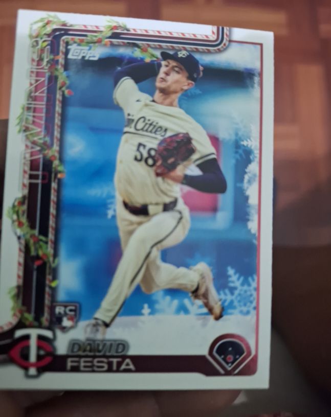 2025 Topps Holiday #H78 David Festa — front