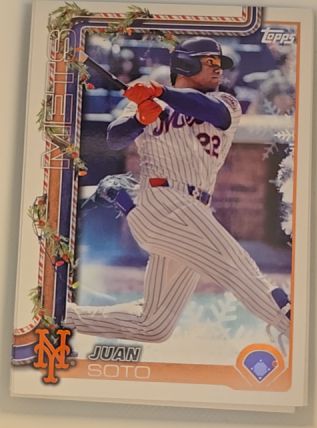 2025 Topps Holiday #H150 Juan Soto Candy Cane Bat Image Variation — front
