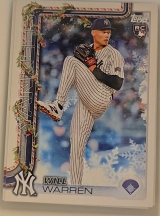 2025 Topps Holiday #H16 Will Warren Rookie Card — front