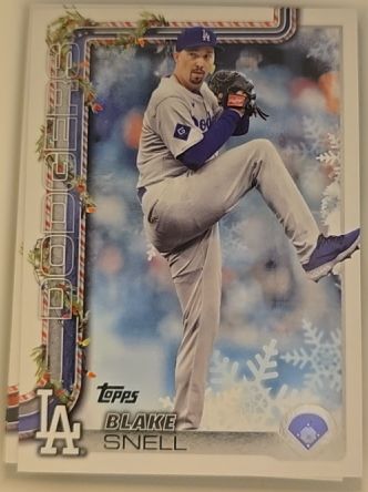 2025 Topps Holiday #H135 Blake Snell — front