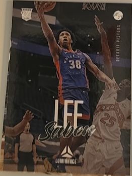 2020-21 Panini Chronicles Luminance #164 Saben Lee — front