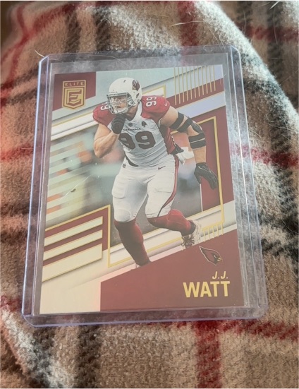 2022 Panini Donruss Elite #95 J.J. Watt — front