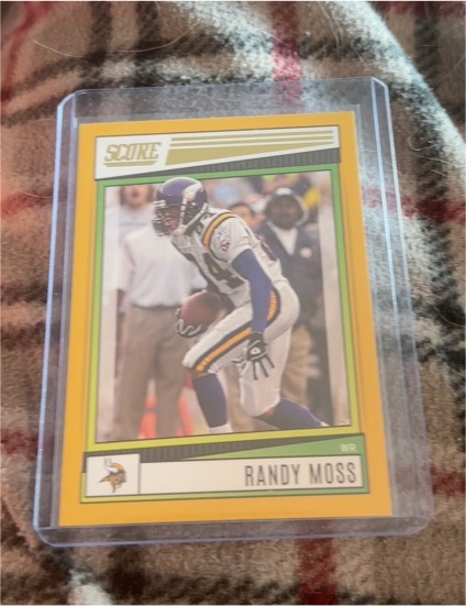 2022 Panini Score #110 Randy Moss — front