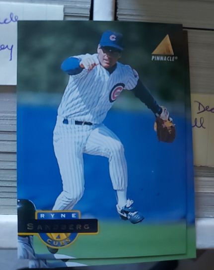 1994 Pinnacle #6 Ryne Sandberg — front