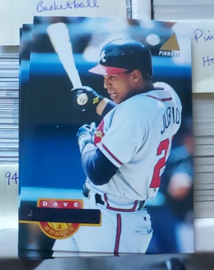 1994 Pinnacle #40 Dave Justice — front