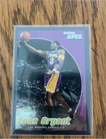 1999-00 Skybox Apex #4 Kobe Bryant — front