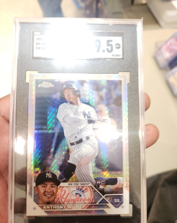 2023 Topps Chrome #4 Anthony Volpe — front