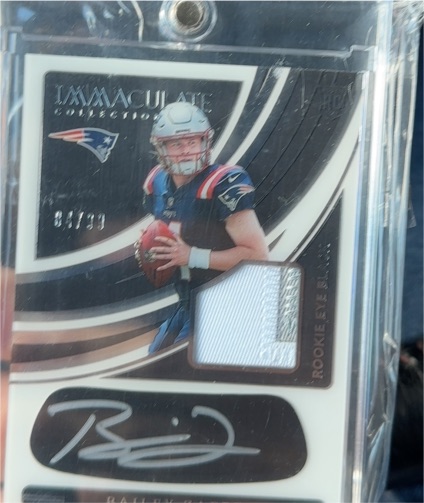 2022 Panini Immaculate Collection Bailey Zappe Rookie Eye Black Patch Auto #92/99 — front