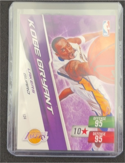 2010-11 Panini Adrenalyn XL #124 Kobe Bryant — front